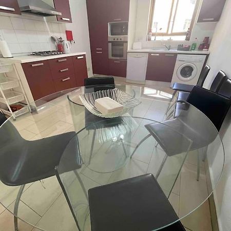 Gzira / Sliema Wifi & Ac ! Great Value & Location Exterior foto